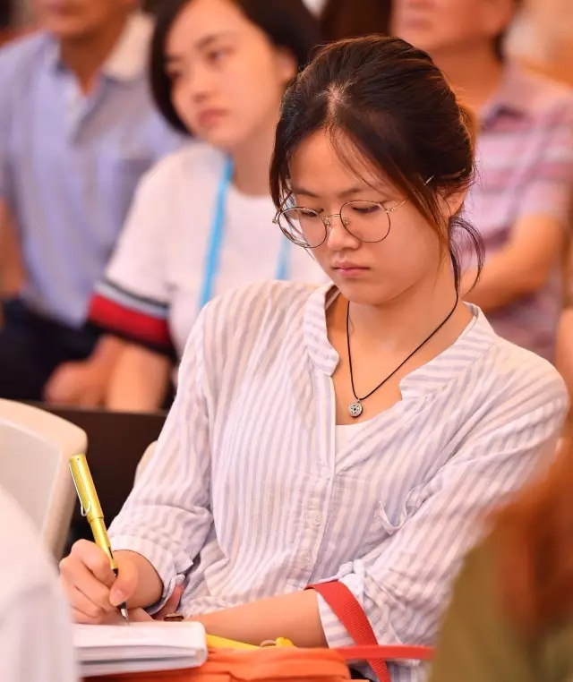 上海的都会更新，地标性修建